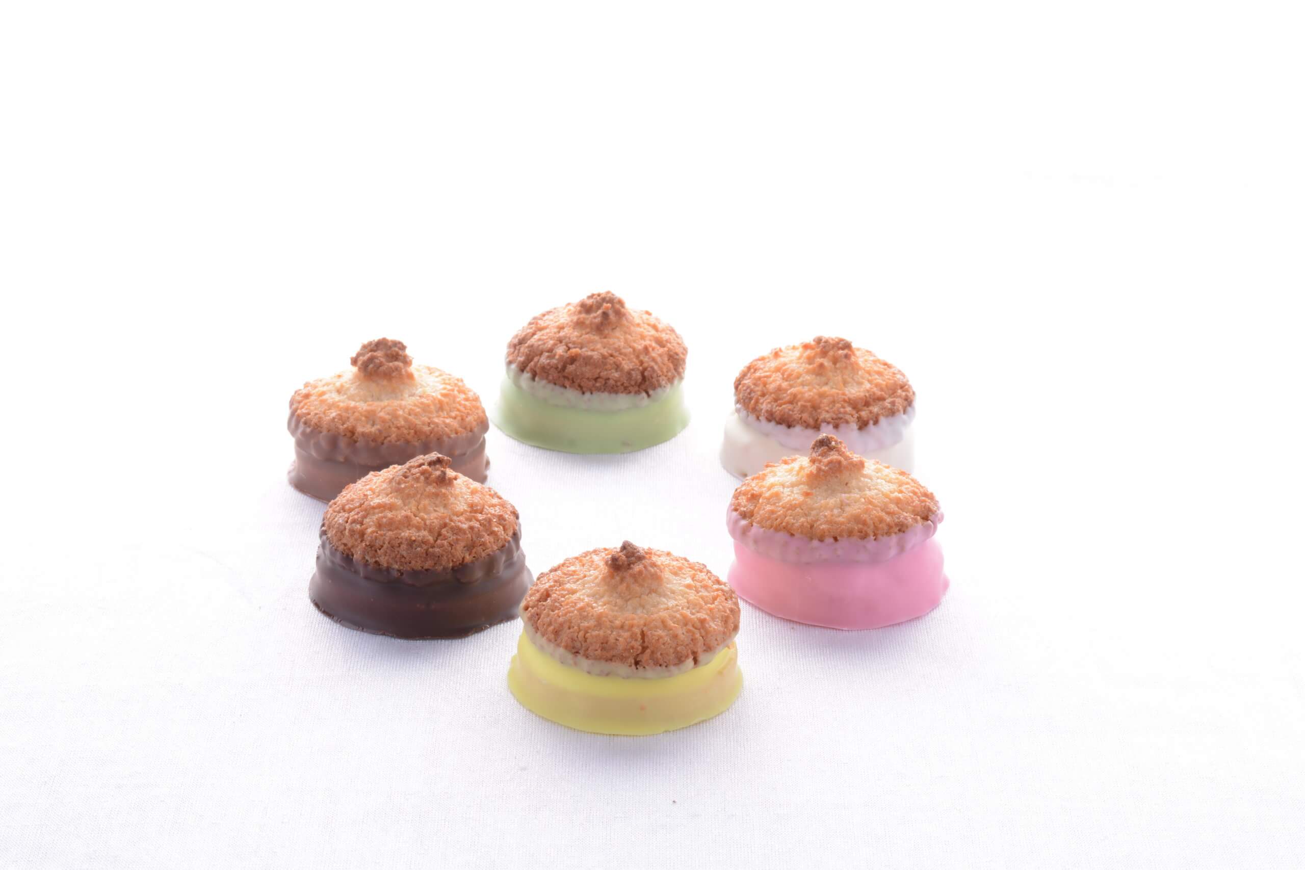 DSC_8167 Kokoskuppel sortiert Konditorei Kosta