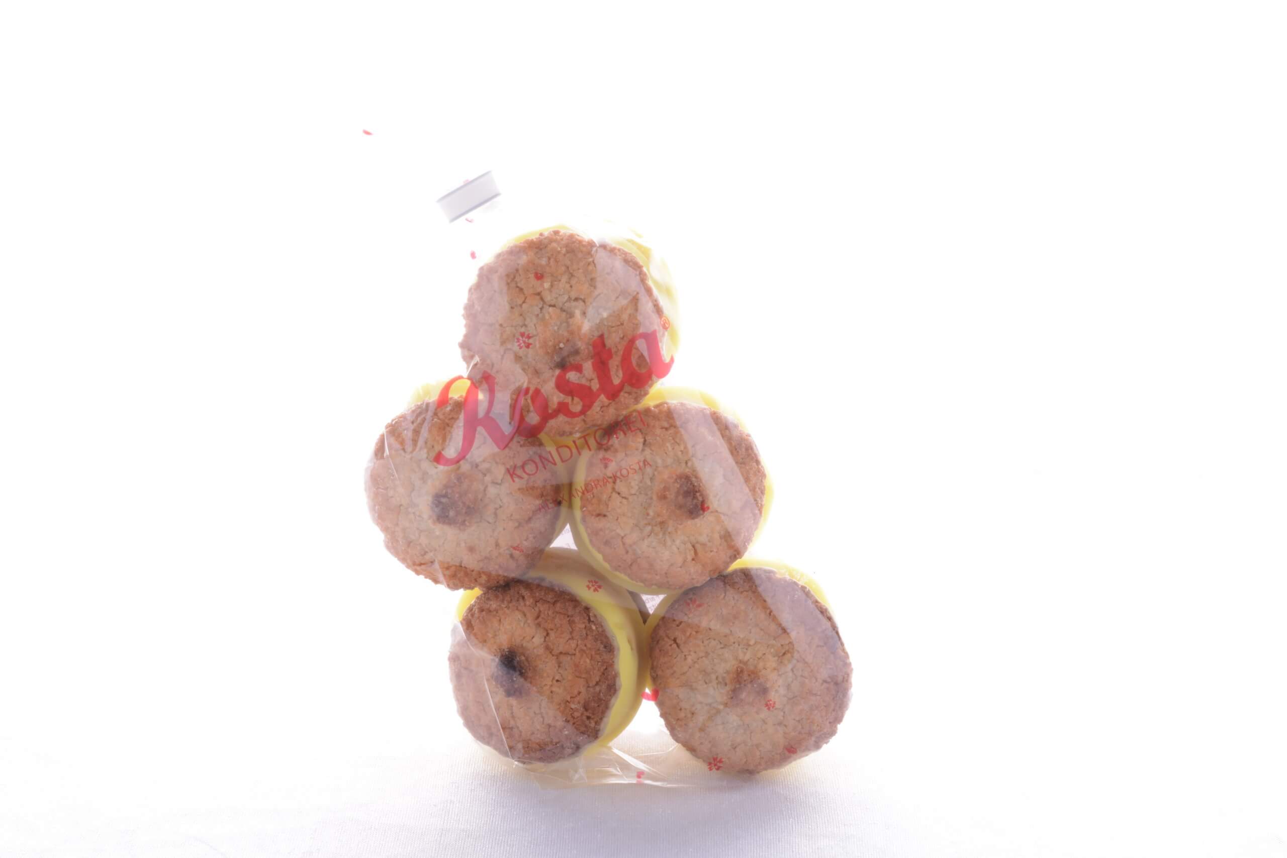 DSC_8168 Kokoskuppel sortiert verpackt Konditorei Kosta