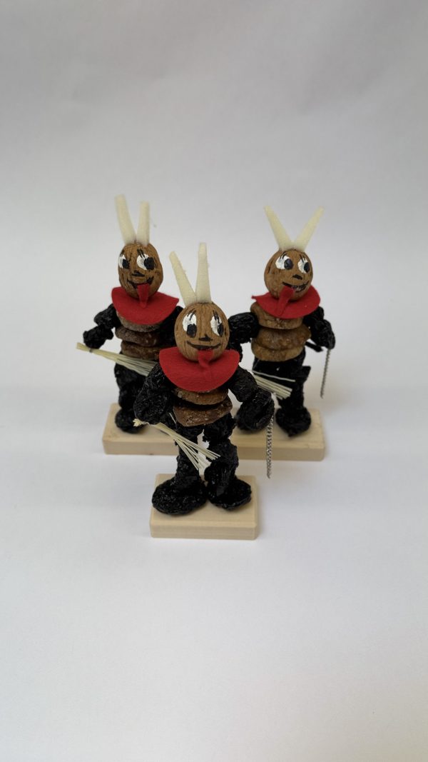 Zwetschkenkrampus online ausverkauft!!! Nur am Neuen Platz